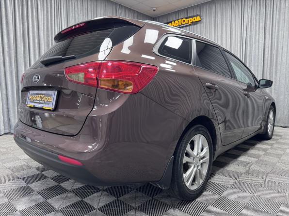 Kia Ceed II с пробегом 2014 года, цена 1 160 000 рублей, 134105 км, универсал, Автокод Объявления