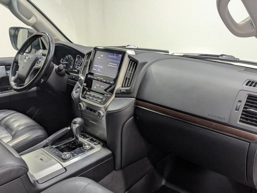 Toyota Land Cruiser 200 Series Рестайлинг 2 Москва  - изображение 13