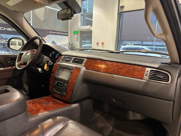 Chevrolet Tahoe III с пробегом 2012 года, цена 1 790 000 рублей, 198709 км, внедорожник, Автокод Объявления