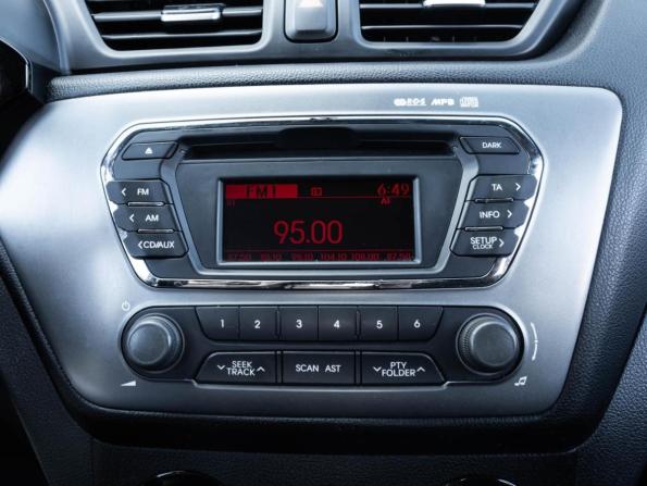 Kia Rio III Рестайлинг с пробегом 2015 года, цена 978 000 рублей, 88497 км, седан, Автокод Объявления