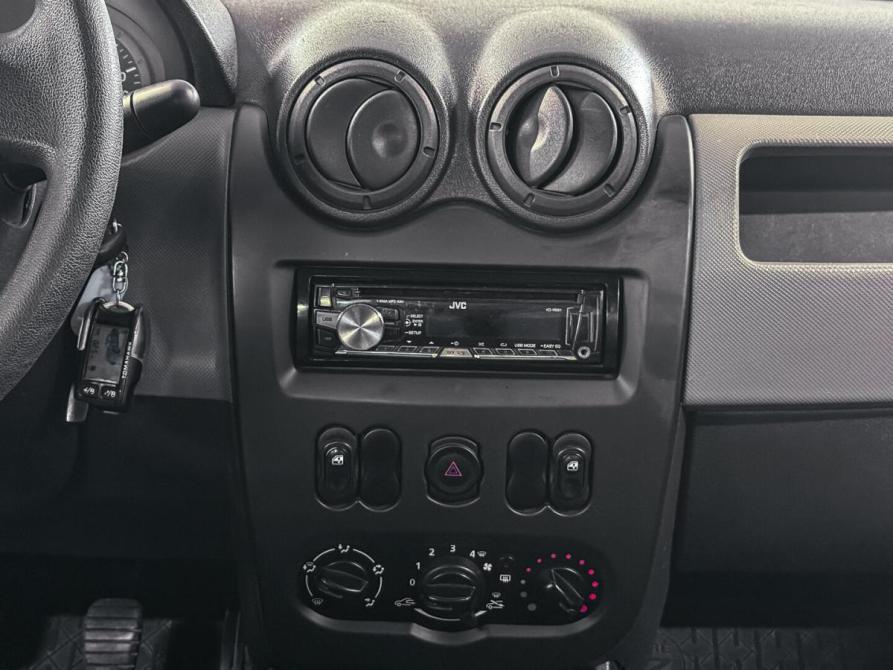Renault Logan I Рестайлинг Тольятти  - изображение 18
