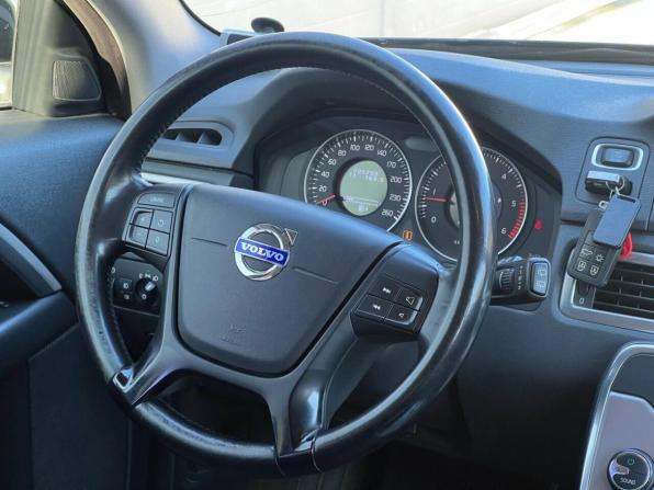Volvo XC70 II с пробегом 2012 года, цена 1 364 000 рублей, 285790 км, универсал, Автокод Объявления