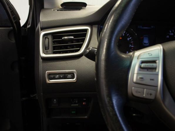 Nissan Qashqai II с пробегом 2018 года, цена 1 575 000 рублей, 149703 км, внедорожник, Автокод Объявления