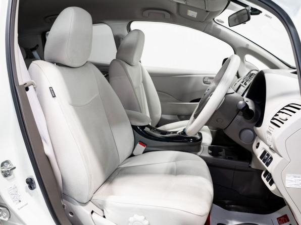 Nissan Leaf I (ZE0/AZE0) с пробегом 2011 года, цена 800 000 рублей, 112270 км, хэтчбек, Автокод Объявления