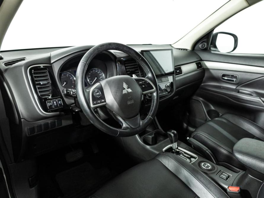 Mitsubishi Outlander III Санкт-Петербург  - изображение 12