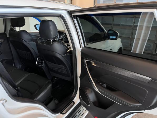 Geely Atlas Pro с пробегом 2022 года, цена 2 480 000 рублей, 38948 км, внедорожник, Автокод Объявления