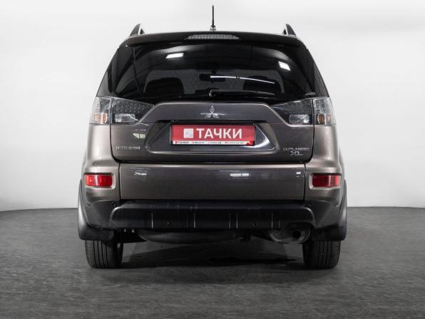Mitsubishi Outlander II Рестайлинг с пробегом 2011 года, цена 1 300 000 рублей, 242209 км, внедорожник, Автокод Объявления