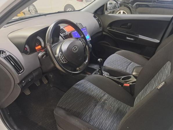 Kia Ceed I с пробегом 2009 года, цена 590 000 рублей, 262002 км, универсал, Автокод Объявления