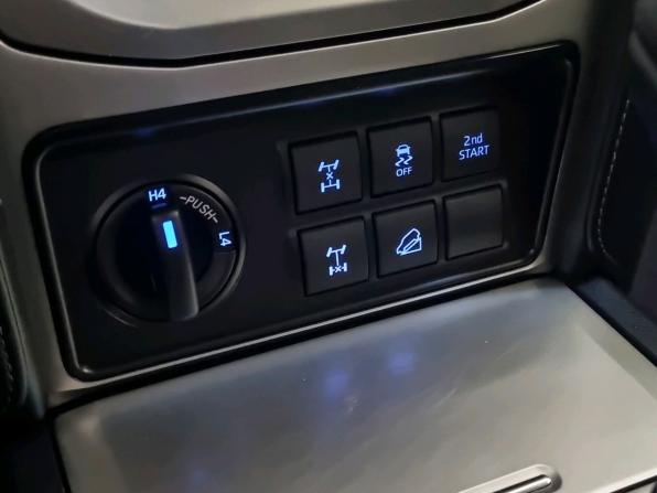 Toyota Land Cruiser Prado 150 Series Рестайлинг 2 с пробегом 2019 года, цена 5 980 000 рублей, 169671 км, внедорожник, Автокод Объявления