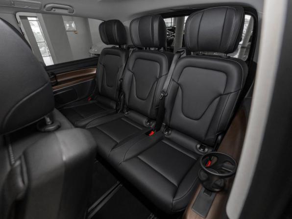 Mercedes-Benz V-Класс III (W447) Рестайлинг 2 с пробегом 2025 года, цена 10 900 000 рублей, 30 км, минивэн, Автокод Объявления