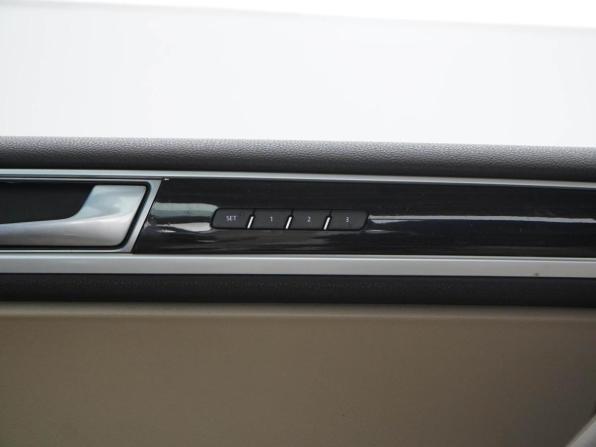 Volkswagen Touareg II Рестайлинг с пробегом 2014 года, цена 2 093 055 рублей, 260574 км, внедорожник, Автокод Объявления