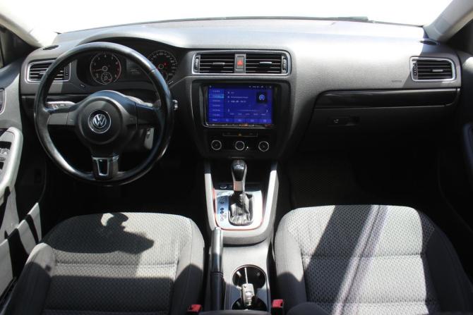 Volkswagen Jetta VI с пробегом 2013 года, цена 967 000 рублей, 241744 км, седан, Автокод Объявления