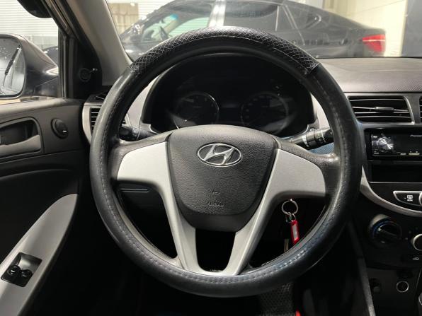 Hyundai Solaris I с пробегом 2014 года, цена 649 000 рублей, 191407 км, седан, Автокод Объявления