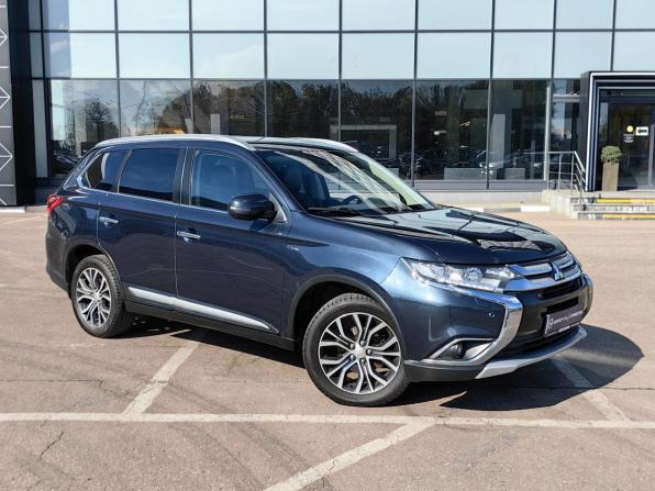 Mitsubishi Outlander III Рестайлинг 2 с пробегом 2018 года, цена 2 149 000 рублей, 186000 км, внедорожник, Автокод Объявления