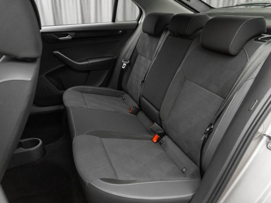 Volkswagen Polo VI Москва  - изображение 12