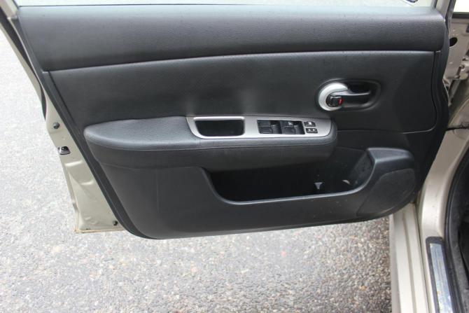 Nissan Tiida I с пробегом 2010 года, цена 617 000 рублей, 280317 км, хэтчбек, Автокод Объявления