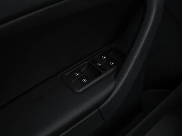 Skoda Yeti I Рестайлинг с пробегом 2015 года, цена 1 389 050 рублей, 97623 км, внедорожник, Автокод Объявления