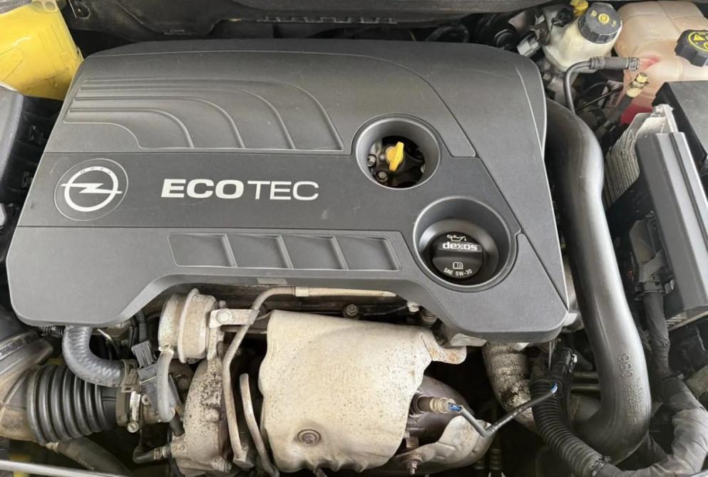 Opel Astra J Рестайлинг Киров  - изображение 9