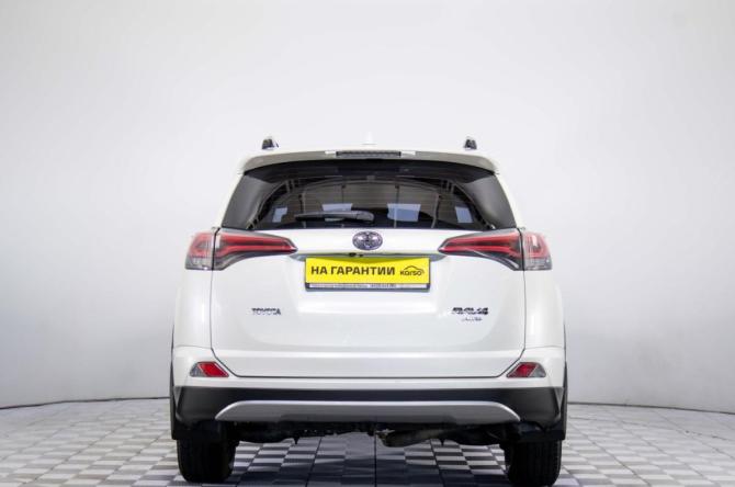 Toyota RAV4 IV (XA40) Рестайлинг с пробегом 2017 года, цена 2 799 000 рублей, 142562 км, внедорожник, Автокод Объявления