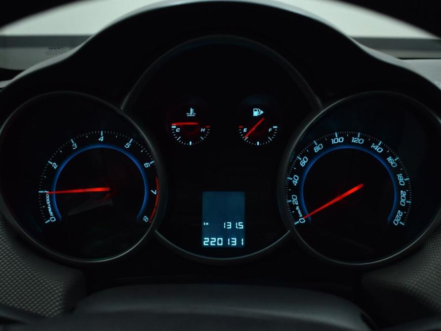 Chevrolet Cruze I Рестайлинг Кемерово  - изображение 11