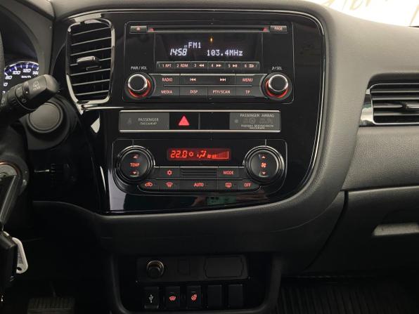 Mitsubishi Outlander III Рестайлинг 3 с пробегом 2019 года, цена 1 925 000 рублей, 155000 км, внедорожник, Автокод Объявления