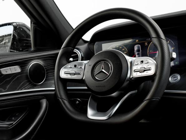 Mercedes-Benz E-Класс V (W213 S213 C238) с пробегом 2019 года, цена 2 830 000 рублей, 198784 км, седан, Автокод Объявления