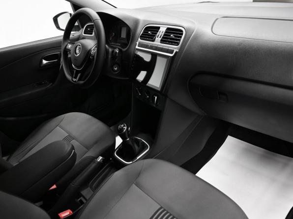 Volkswagen Polo V Рестайлинг с пробегом 2016 года, цена 1 035 000 рублей, 148483 км, седан, Автокод Объявления