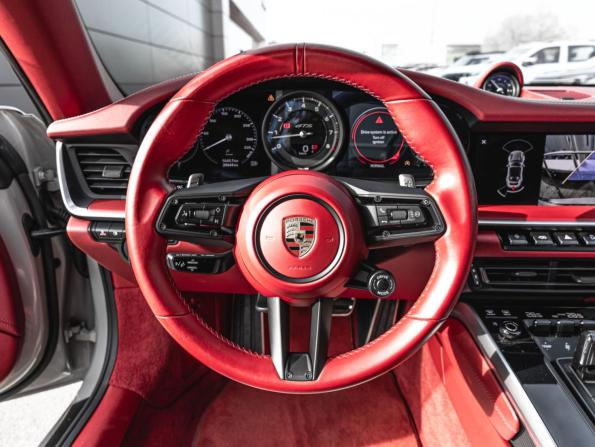 Porsche 911 VIII (992) с пробегом 2022 года, цена 18 200 000 рублей, 29460 км, купе, Автокод Объявления