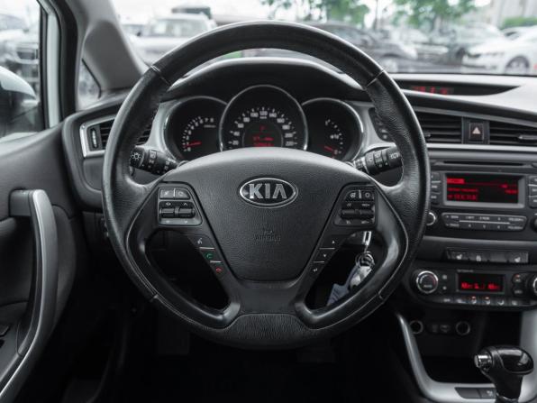 Kia Ceed II Рестайлинг с пробегом 2017 года, цена 1 175 000 рублей, 195265 км, хэтчбек, Автокод Объявления
