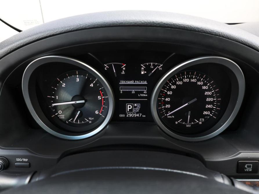 Toyota Land Cruiser 200 Series Рестайлинг 1 Москва  - изображение 13