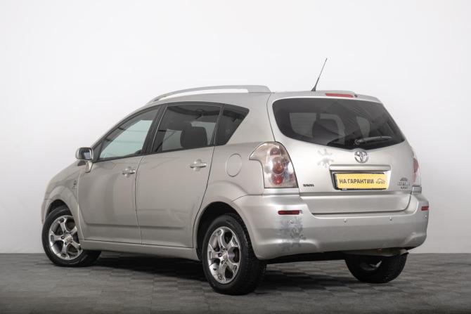 Toyota Corolla Verso I Рестайлинг с пробегом 2005 года, цена 699 000 рублей, 363000 км, компактвэн, Автокод Объявления