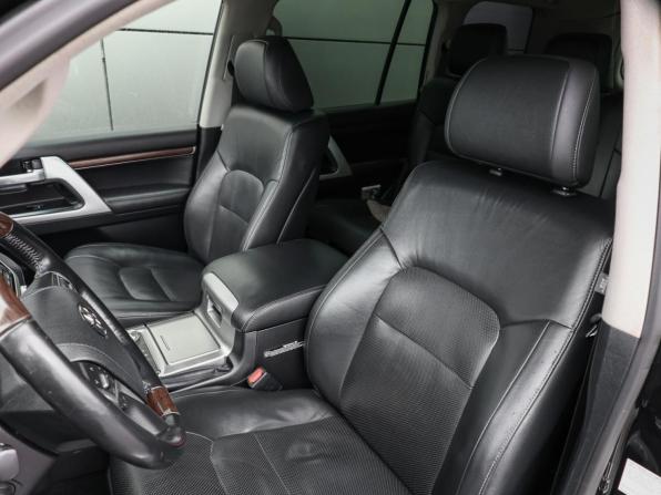 Toyota Land Cruiser 200 Series Рестайлинг 2 с пробегом 2018 года, цена 6 650 000 рублей, 162091 км, внедорожник, Автокод Объявления