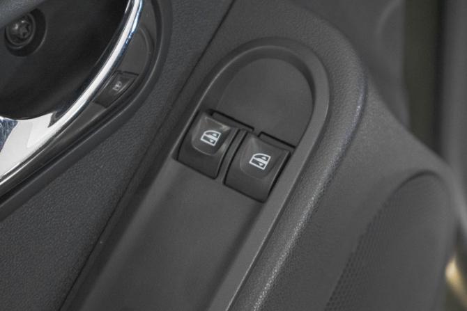 Renault Duster I Рестайлинг с пробегом 2017 года, цена 1 299 000 рублей, 124000 км, внедорожник, Автокод Объявления