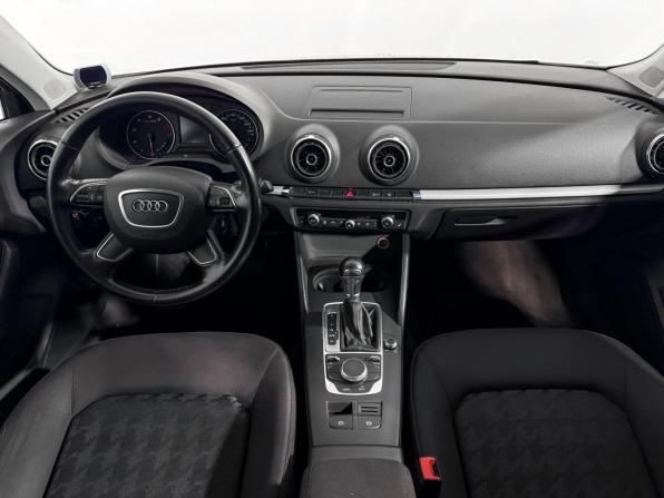 Audi A3 III (8V) с пробегом 2015 года, цена 1 310 000 рублей, 153691 км, хэтчбек, Автокод Объявления