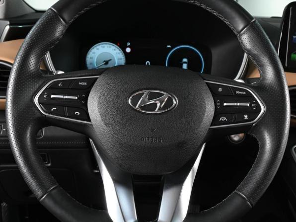 Hyundai Santa Fe IV Рестайлинг с пробегом 2023 года, цена 4 935 000 рублей, 35813 км, внедорожник, Автокод Объявления