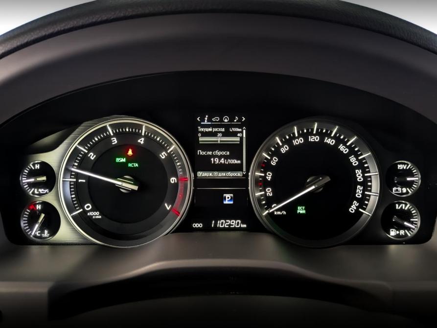 Toyota Land Cruiser 200 Series Рестайлинг 2 Москва  - изображение 13