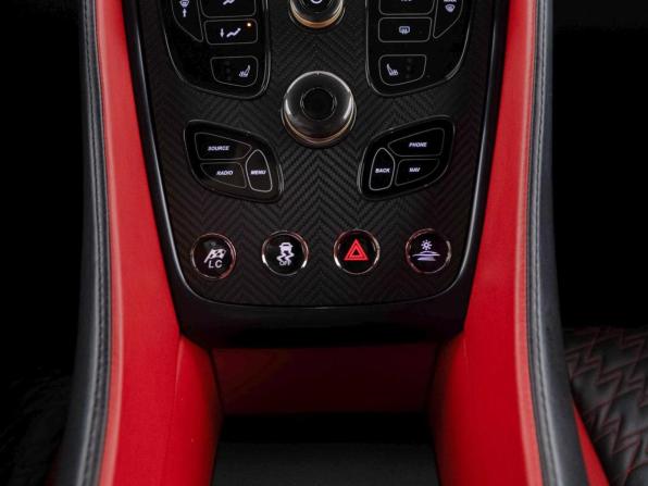 Aston Martin Vanquish Zagato II с пробегом 2019 года, цена 80 900 000 рублей, 4955 км, хэтчбек, Автокод Объявления