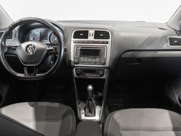 Volkswagen Polo V Рестайлинг с пробегом 2016 года, цена 1 150 000 рублей, 96009 км, седан, Автокод Объявления