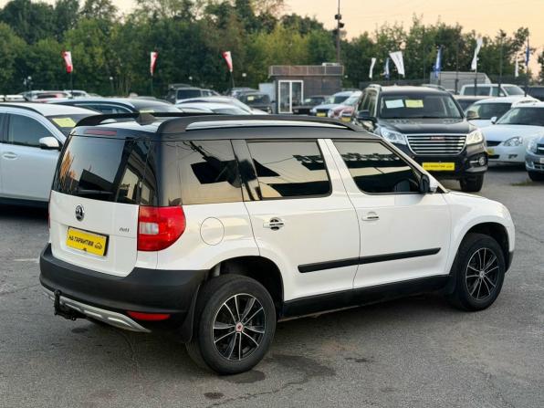 Skoda Yeti I с пробегом 2013 года, цена 759 000 рублей, 238630 км, внедорожник, Автокод Объявления