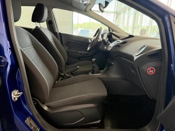 Ford Fiesta Mk6 Рестайлинг с пробегом 2015 года, цена 844 000 рублей, 105027 км, хэтчбек, Автокод Объявления