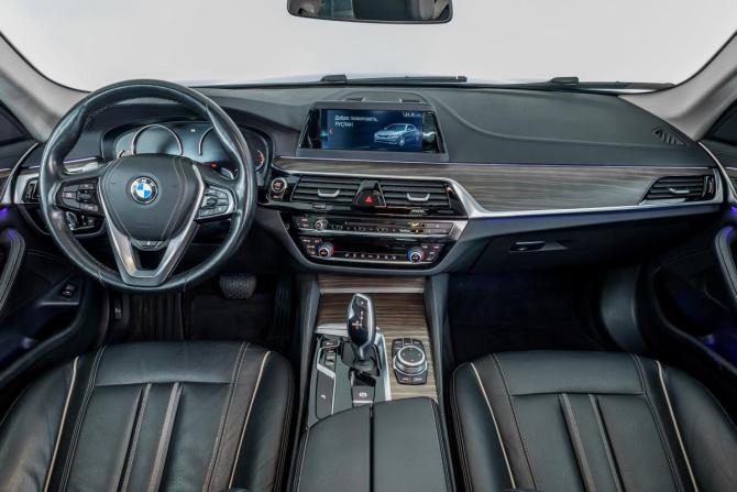BMW 5 серии VII (G30/G31/G38) с пробегом 2018 года, цена 3 464 000 рублей, 111445 км, седан, Автокод Объявления