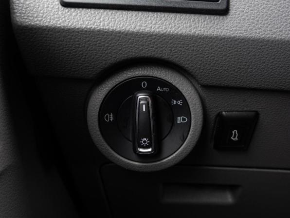Volkswagen Caravelle T6 Рестайлинг с пробегом 2020 года, цена 4 990 000 рублей, 72395 км, минивэн, Автокод Объявления