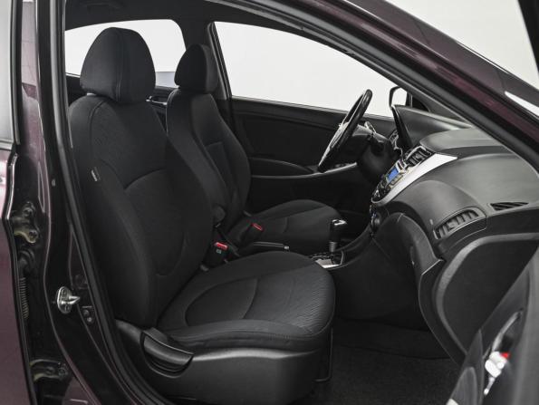 Hyundai Solaris I Рестайлинг с пробегом 2014 года, цена 980 000 рублей, 129148 км, седан, Автокод Объявления