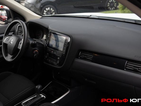 Mitsubishi Outlander III Рестайлинг 3 с пробегом 2022 года, цена 2 288 000 рублей, 56146 км, внедорожник, Автокод Объявления