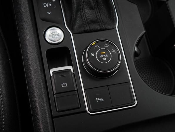 Volkswagen Teramont I с пробегом 2018 года, цена 3 300 000 рублей, 89754 км, внедорожник, Автокод Объявления
