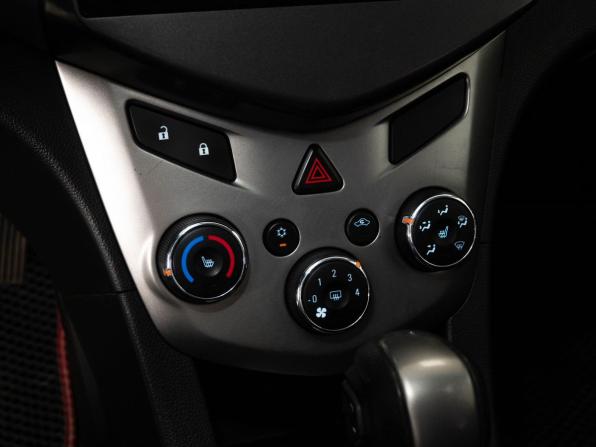 Chevrolet Aveo II с пробегом 2013 года, цена 660 000 рублей, 183182 км, седан, Автокод Объявления