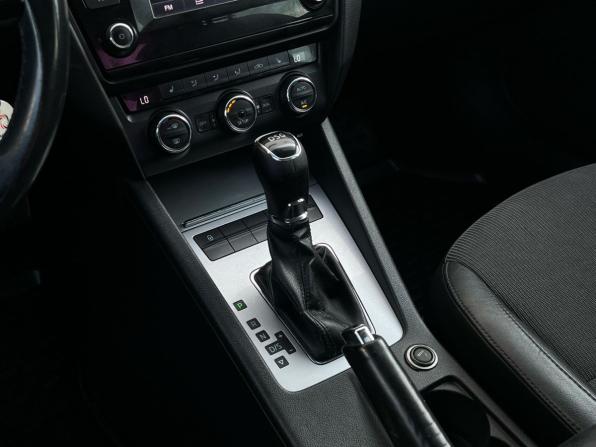 Skoda Octavia III (A7) с пробегом 2013 года, цена 1 099 000 рублей, 241825 км, лифтбек, Автокод Объявления