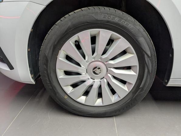 Skoda Octavia IV (A8) с пробегом 2021 года, цена 2 050 000 рублей, 142559 км, лифтбек, Автокод Объявления
