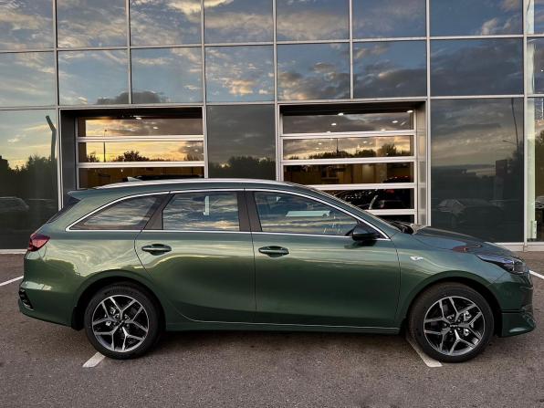 Новый Kia Ceed III Рестайлинг 2025 года, цена 3 802 600 рублей, универсал, Автокод Объявления