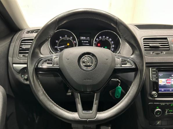 Skoda Yeti I Рестайлинг с пробегом 2017 года, цена 1 439 000 рублей, 97086 км, внедорожник, Автокод Объявления